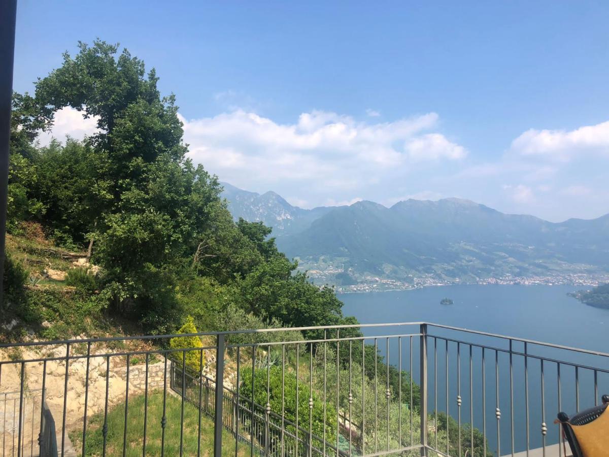 La Villetta In Residence Con Piscina E Vista Lago Parzanica Exterior foto