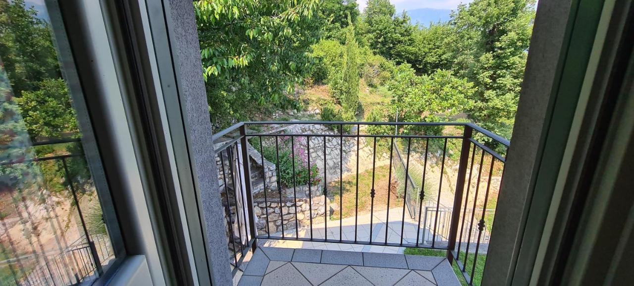 La Villetta In Residence Con Piscina E Vista Lago Parzanica Exterior foto