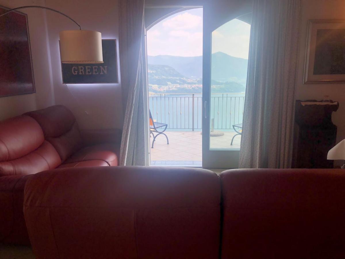 La Villetta In Residence Con Piscina E Vista Lago Parzanica Exterior foto